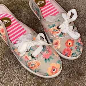 Floral lace up plimsolls